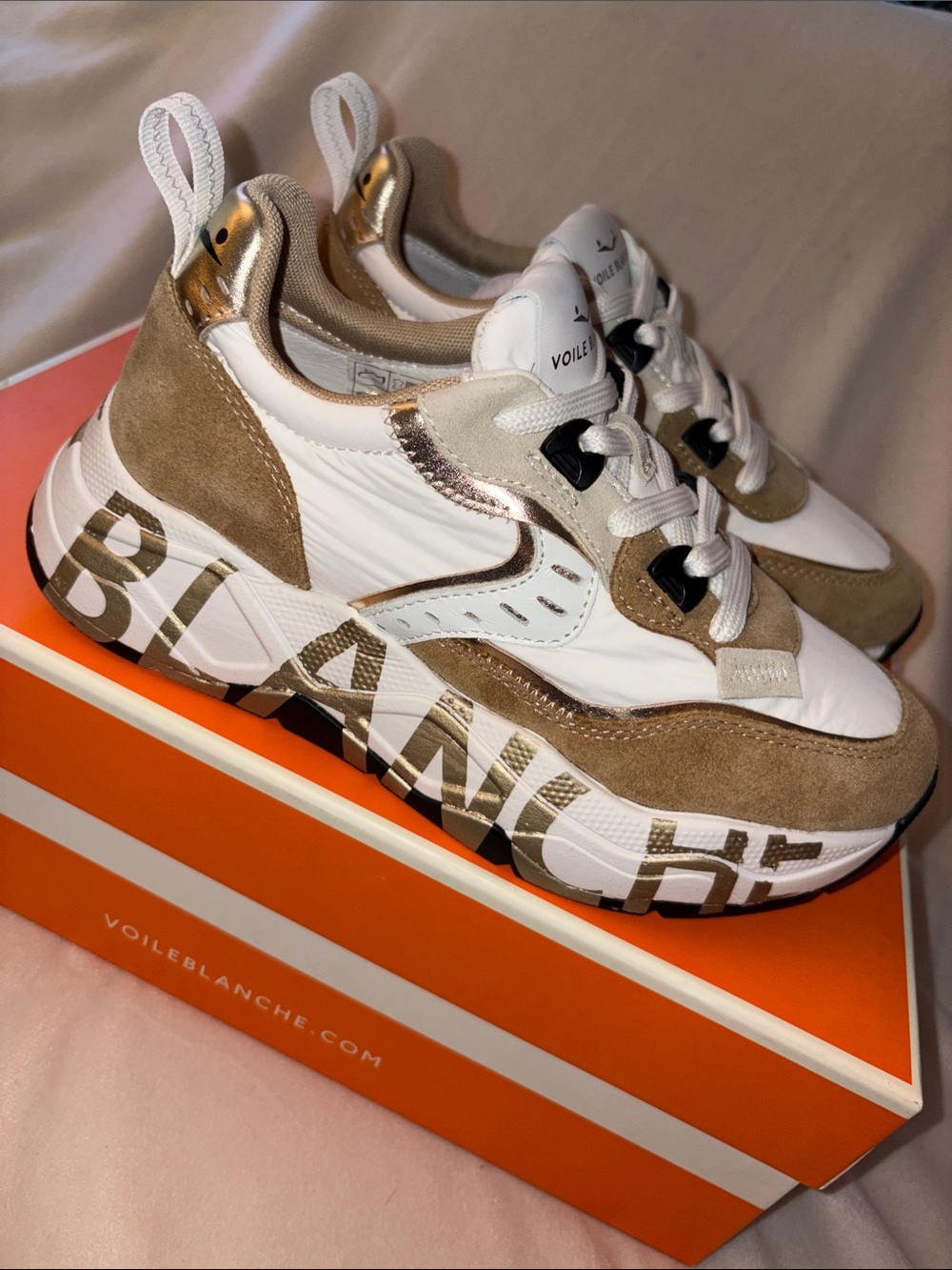 NWT VOILE BLANCHE CLUB105 Suede and Nylon Sneaker in Caramel - White - Picture 9 of 14